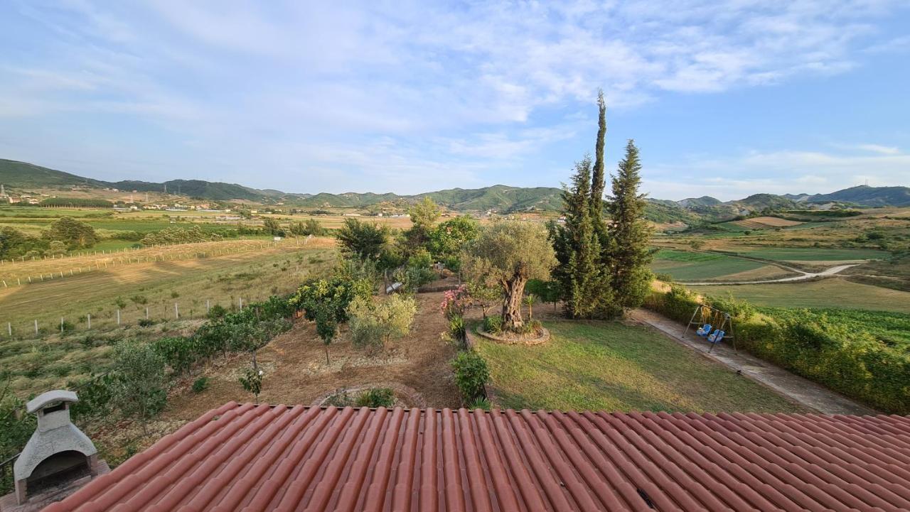 "Kasneci Residence" Countryside Villa With A Pool Тирана Екстериор снимка